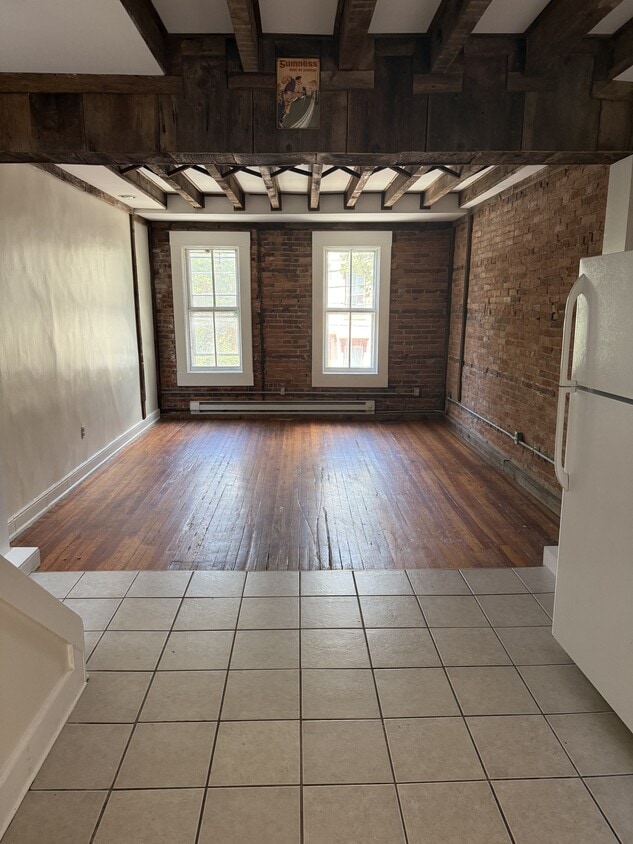 Foto principal - 217 Briggs St