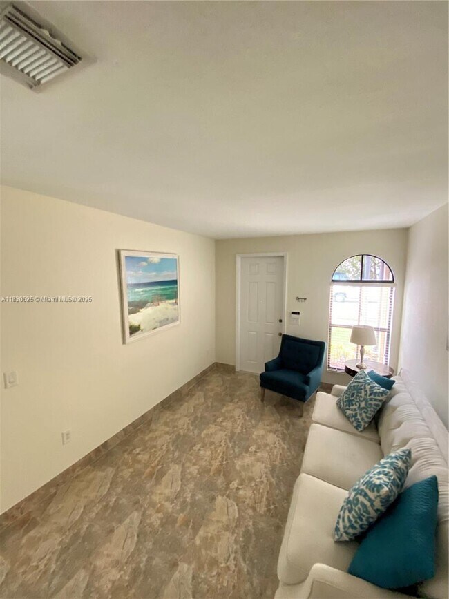 Foto del edificio - 3066 NW 103rd Path