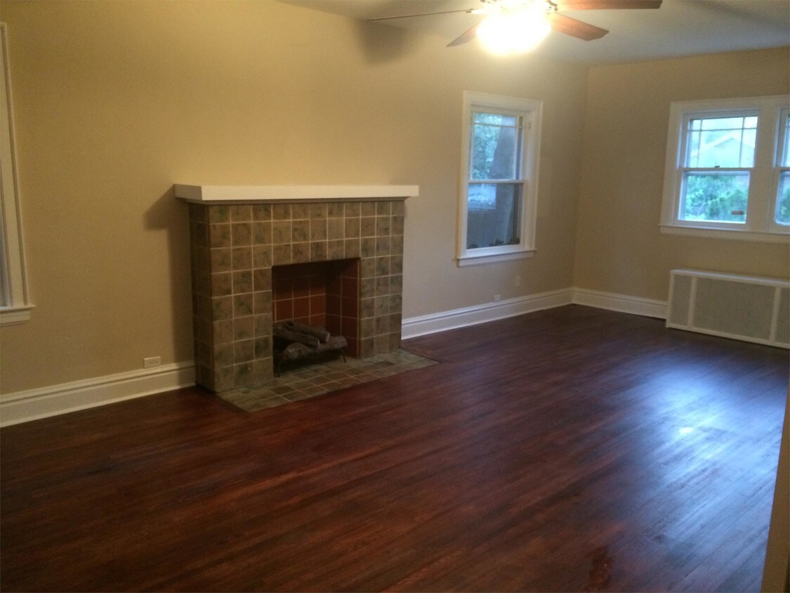 Primary Photo - 518 9th Ave