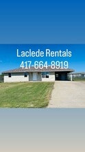 Building Photo - 1121 Lake Dr