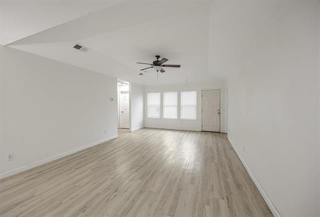 Foto del edificio - 5717 Wellesley Ave