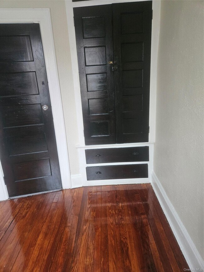 Foto del edificio - 399 Irving Ave