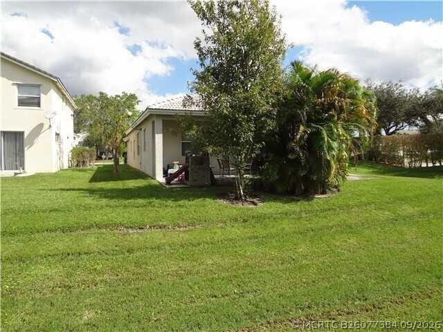 Foto del edificio - 7953 NW 70th Ave