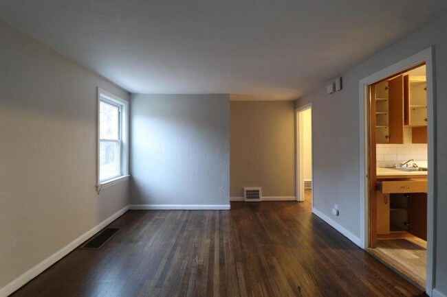 Building Photo - 519 East 222nd Street #UP