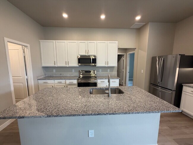 Foto del edificio - Wonderful 4/2 In Bell Farms!