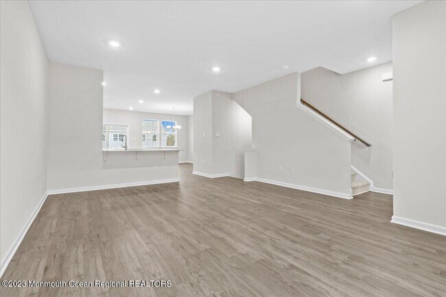 Building Photo - 329 Mantoloking Dr