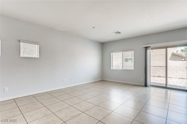 Building Photo - 6828 Majestic Palm Dr