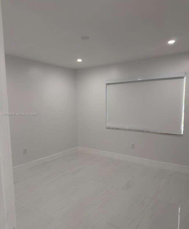 Building Photo - 13895 SW 22nd St