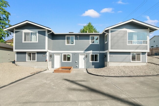 Building Photo - 411 124th St S