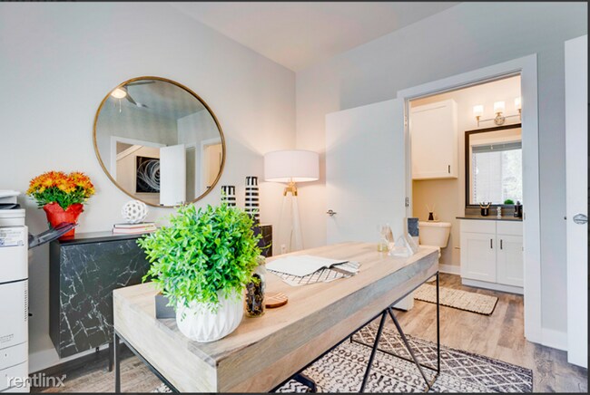 Building Photo - 3 br, 3.5 bath Townhome - 3874 S Chester St