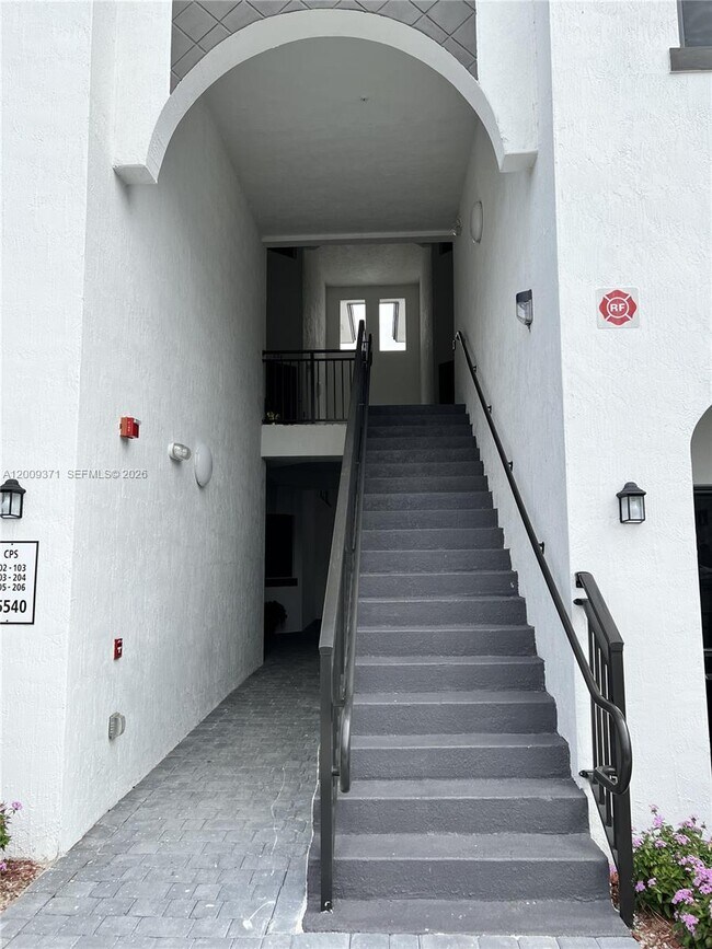Foto del edificio - 15540 SW 136th St