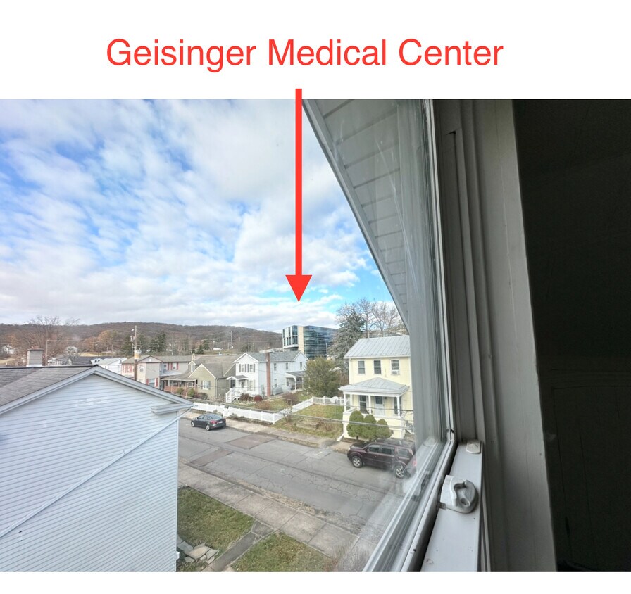 Primary Photo - 1001 Cherry St