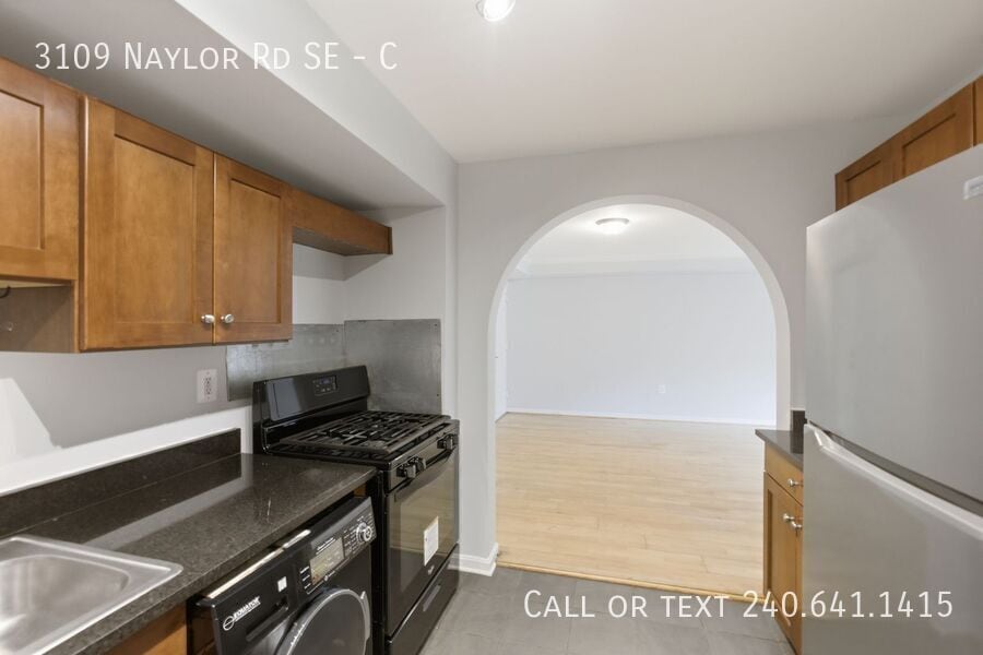 Photo - 3109 Naylor Rd SE-C