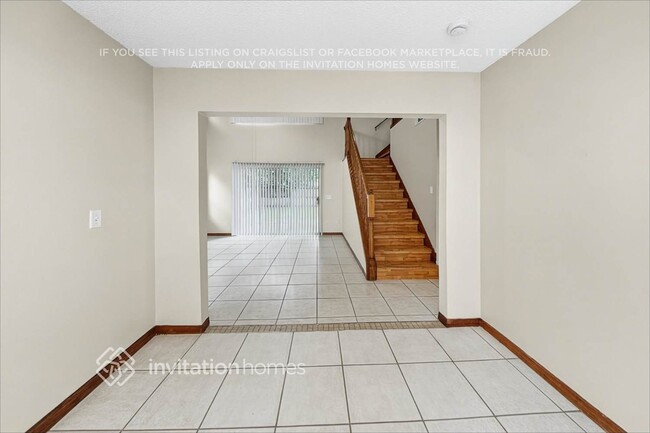 Building Photo - 1603 Chatham Cir