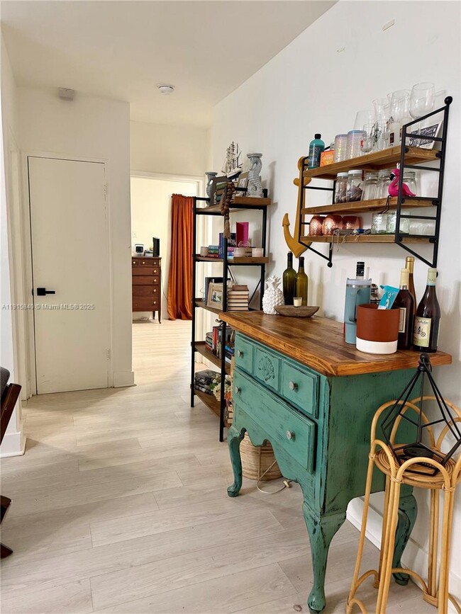 Building Photo - 1198 Marseille Dr