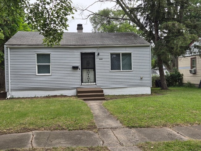 Building Photo - 4409 Virginia St