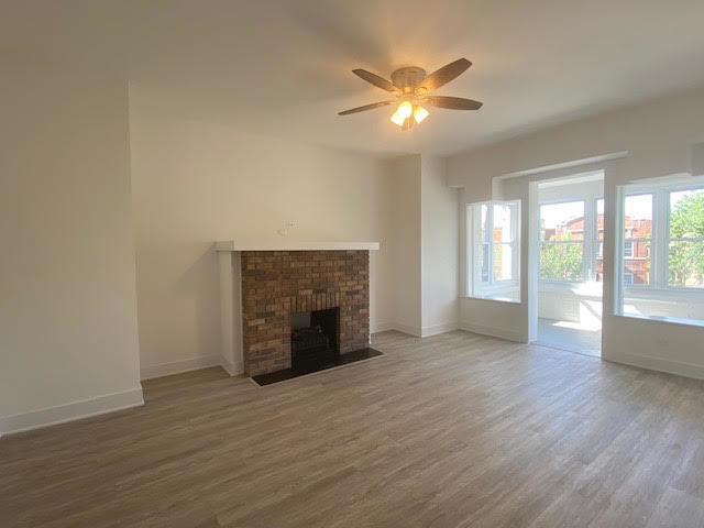 Foto del edificio - 1055 W Columbia Ave