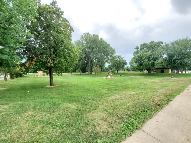 Foto del edificio - 707 7th St NW