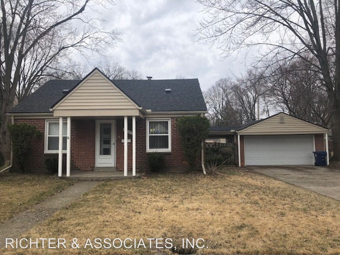 4 br, 1.5 bath House 18435 BRADY House Rental in Redford Charter