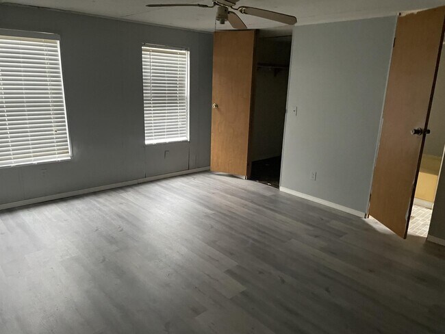 Building Photo - 1281 Hano Rd