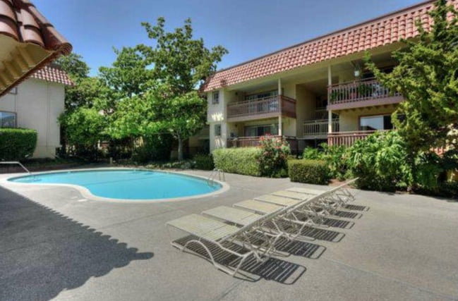 Building Photo - 1035 Alta Mira Dr