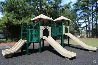 Building Photo - Rosemont Bentley