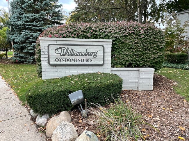 Building Photo - 1671 Graefield Rd