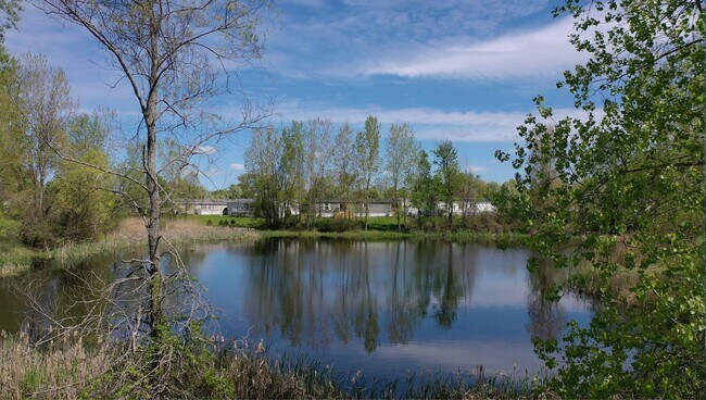 Foto del edificio - 374 Hunters Rill