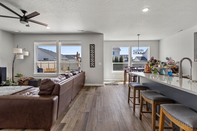Foto del edificio - 2308 N Blue Marsh Wy