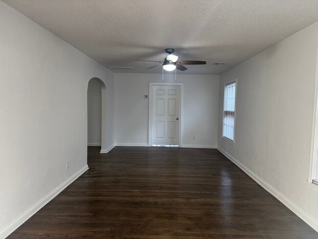 Foto del edificio - 417 SW 24th St