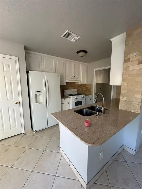 Foto del edificio - 1512 Parkfield Cir