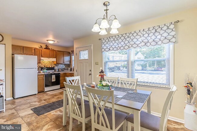 Building Photo - 111 Tavistock Dr