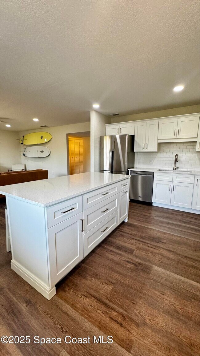 Building Photo - 5801 N Atlantic Ave