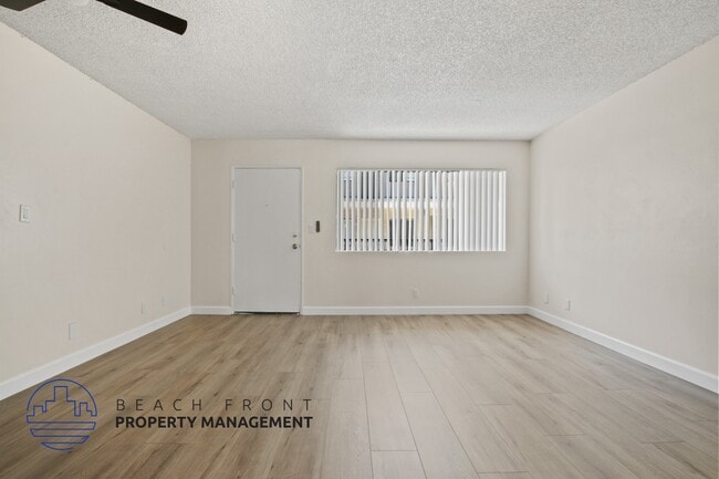 Building Photo - 1555-1557 Carson St.