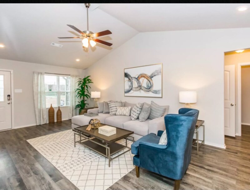 Primary Photo - 5089 Woodstream Dr