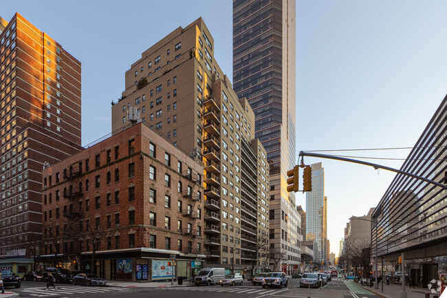 Building Photo - The 3 Lincoln Center