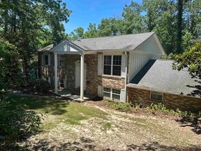 Building Photo - 2209 Gibbs Dr