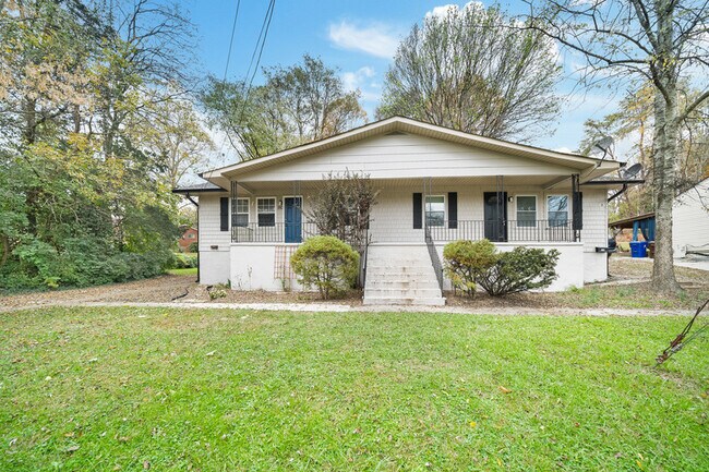 Foto del edificio - 150 Lawton Rd