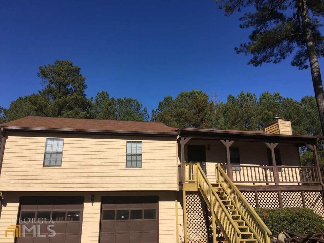 Foto principal - 2467 Wood Meadows Dr