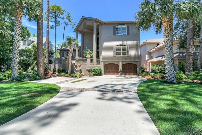 Building Photo - Spectacular Sea Pines Home - Marsh/Water Views!