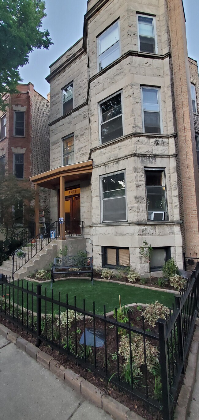 Foto del edificio - 3727 N Wayne Ave