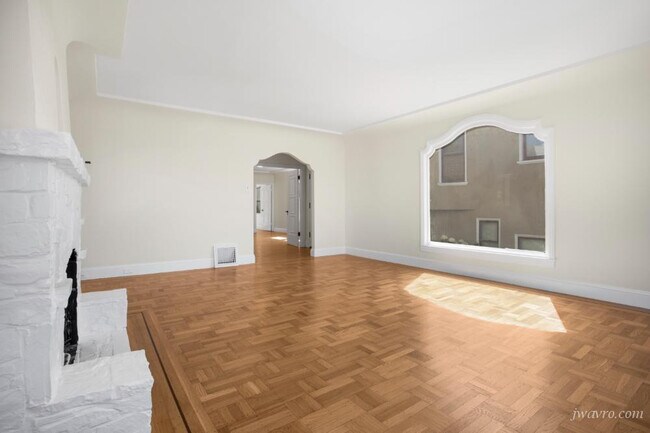 Foto del edificio - 587 Darien Way