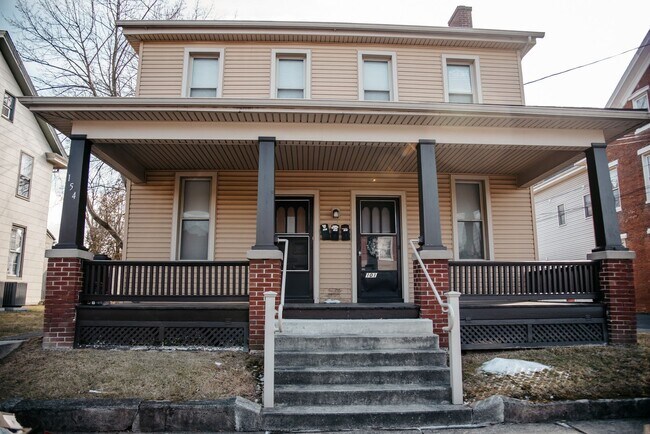 Building Photo - 154 E High St