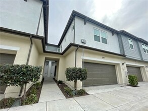 Building Photo - 205 W Via Presido