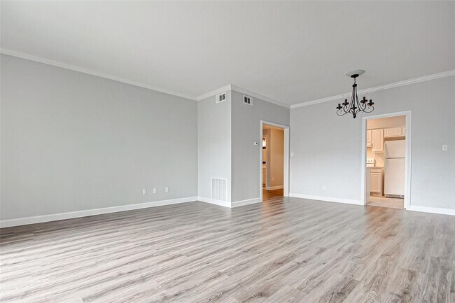 Foto del edificio - 2475 Underwood St