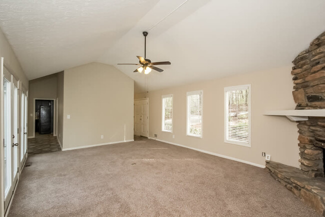 Building Photo - 3895 Rock Mill Pkwy
