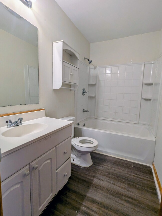 Building Photo - 7403 Primm Springs Rd