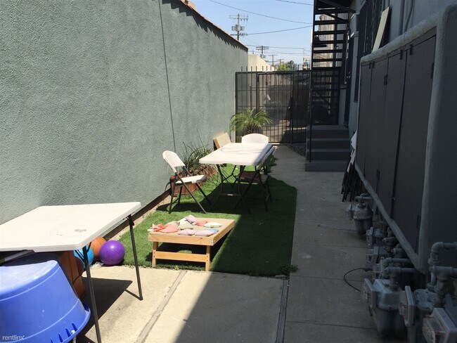 Foto del edificio - 1219 S La Cienega Blvd