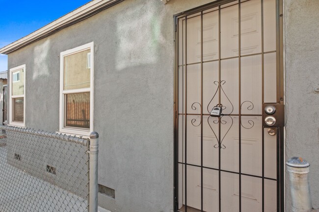 Photo - 3569 Mulford Ave Apartment