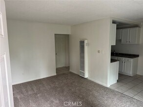 Building Photo - 1551 W Ball Rd